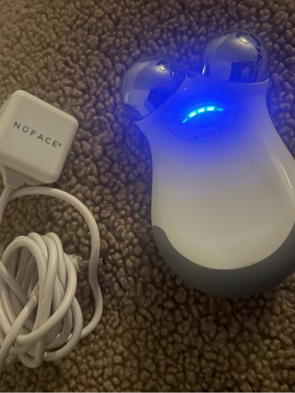NuFace Mini Facial Toning Device - Picture 2 of 3